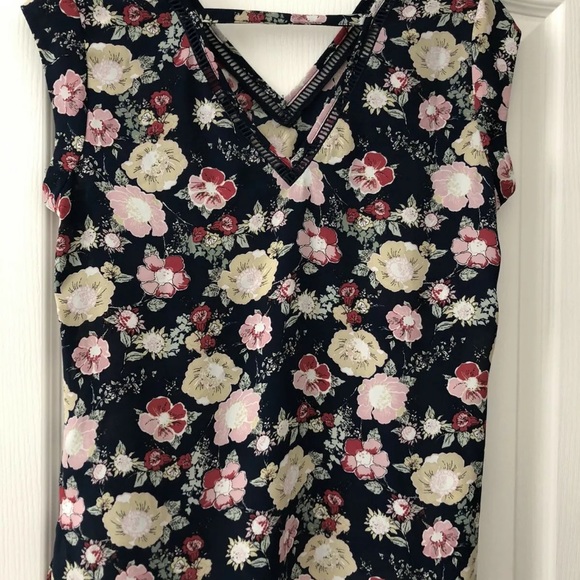 DR2 blouse - Picture 3 of 4